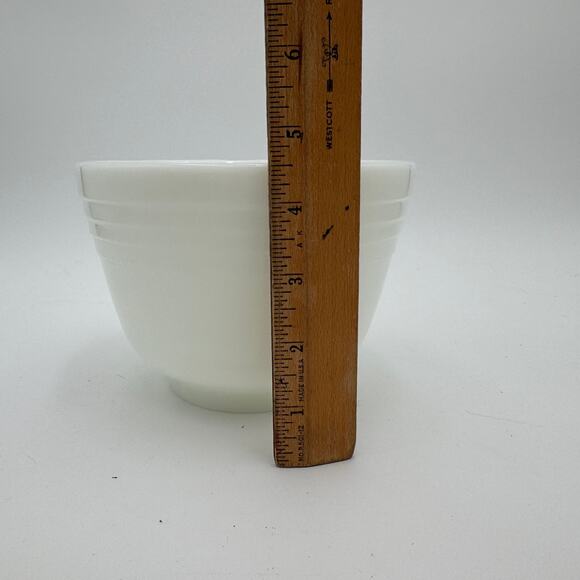 Vintage Mixing Bowl with Lip 6.25" Milk Glass Hamilton Beach - Picture 2 of 7